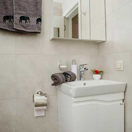 Rose Valley * Kazanlŭk