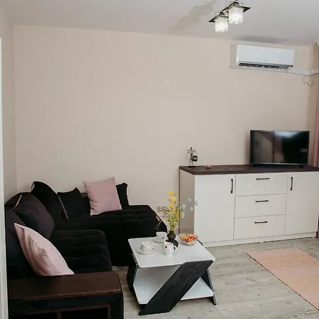 Rose Valley Apartment Kazanlŭk